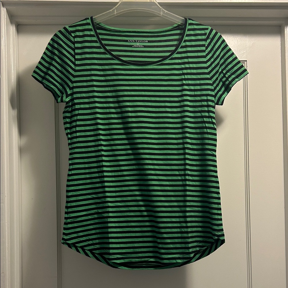 Ann Taylor Women’s Green and Black Striped Scoop Neck Tee - Small, NWOT